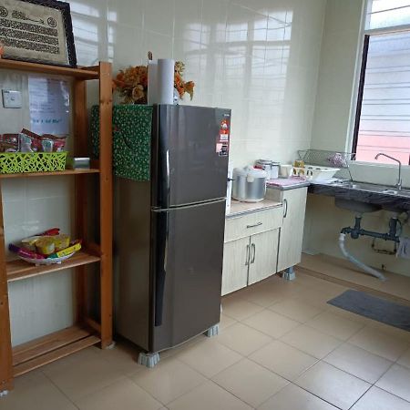 Bj Villa Homestay Куала Теренгану Екстериор снимка