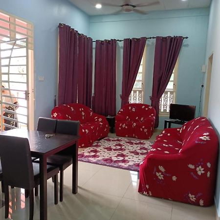 Bj Villa Homestay Куала Теренгану Екстериор снимка