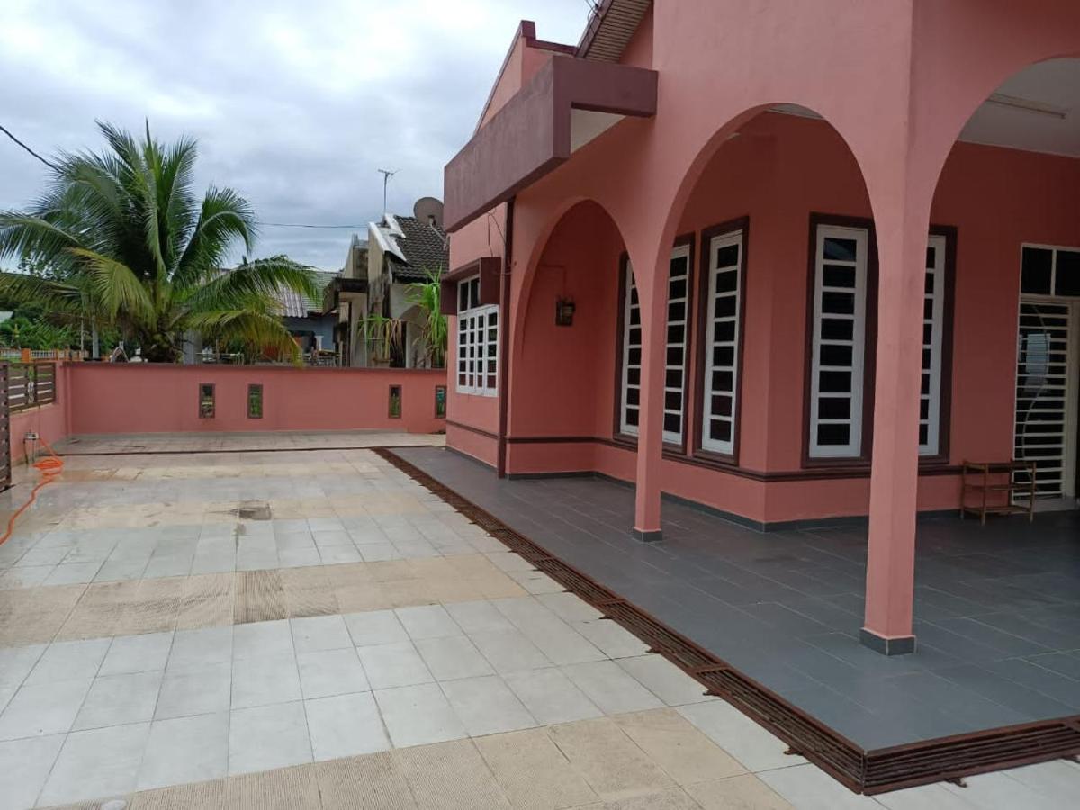 Bj Villa Homestay Куала Теренгану Екстериор снимка